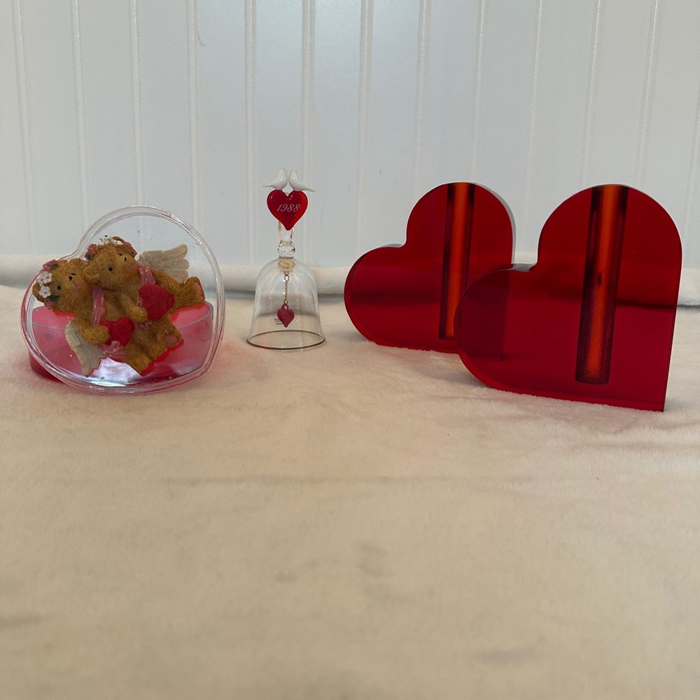 Unbranded Vintage Valentine Decor Bundle Red Excellent Heart Vases Bell Box